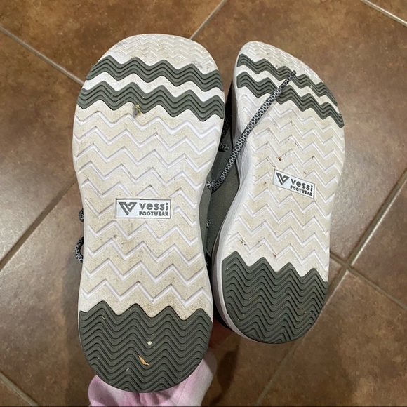 Vessi Cityscape Waterproof Sneakers - Picture 4 of 10